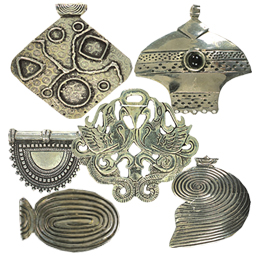 Aluminium Casted Metal Pendants5