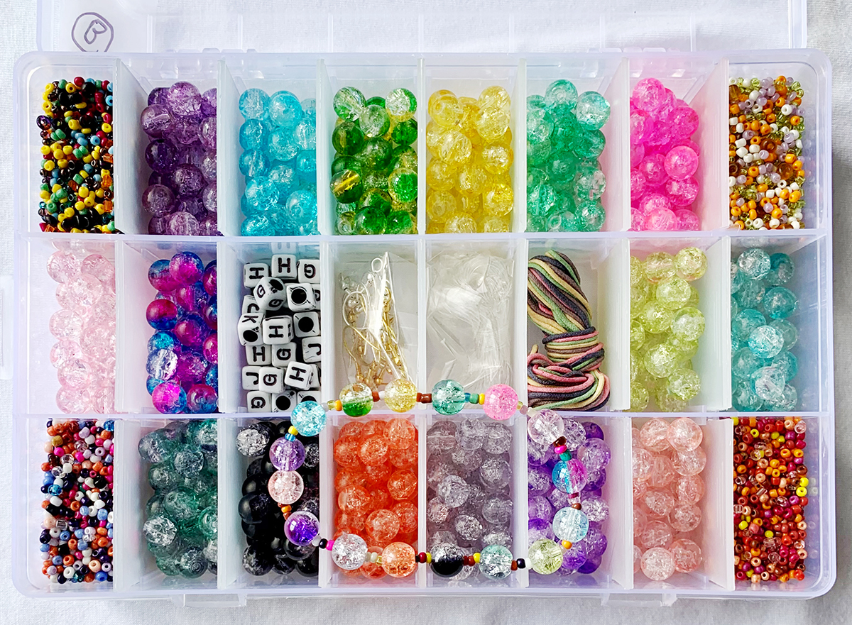 Item No B 8mm Crackle Glass Beads DIY Kit 24 cavity Set